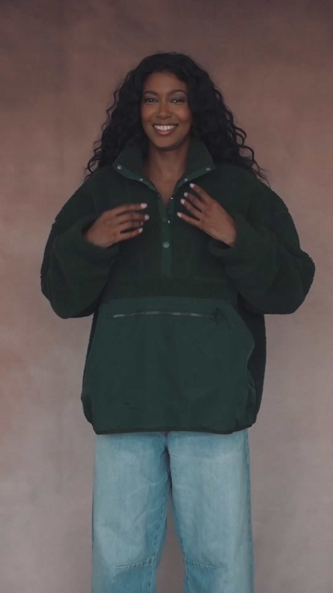 Fleece Pullover – Line Change